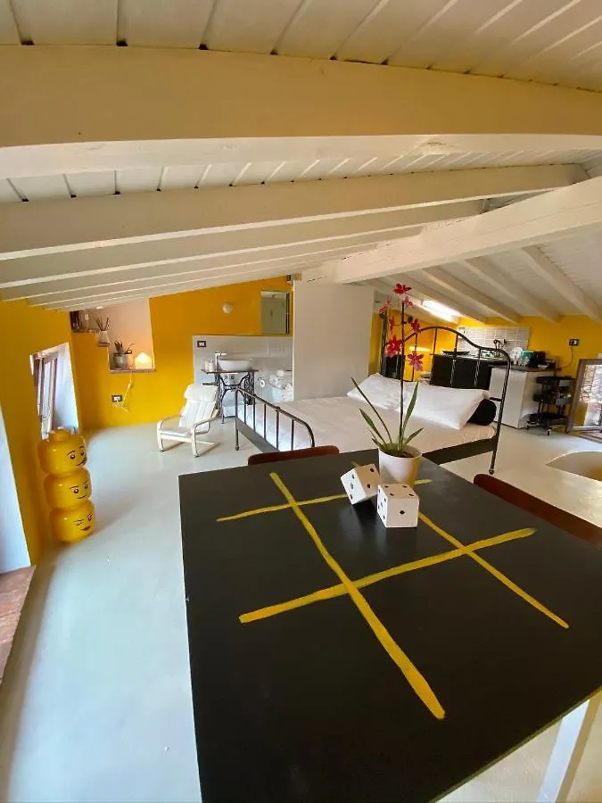 La Casa Di Andrea Lägenhet Gardone Riviera 0*,