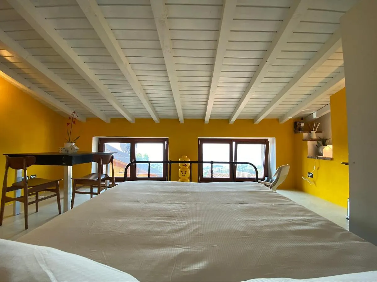 La Casa Di Andrea Lägenhet Gardone Riviera 0*,