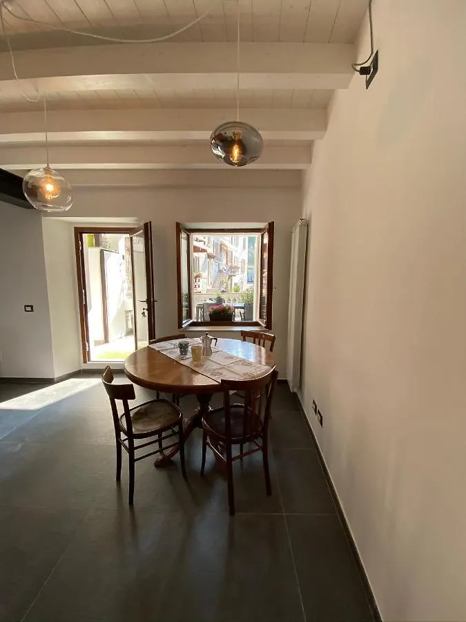 La Casa Di Andrea Lägenhet Gardone Riviera