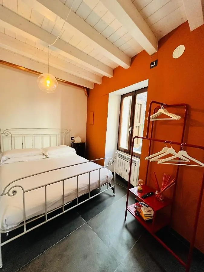 La Casa Di Andrea Lägenhet Gardone Riviera 0*,  Italien