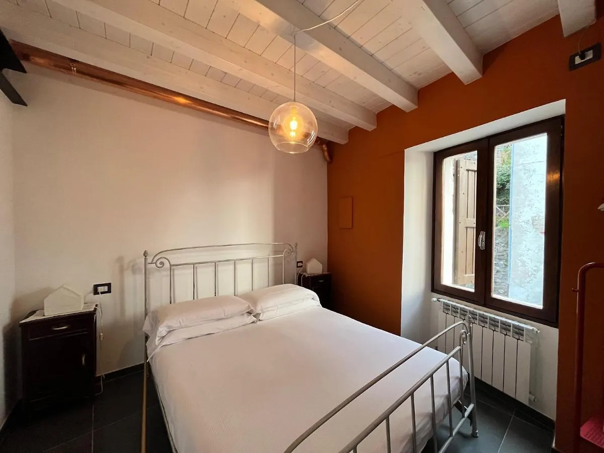 La Casa Di Andrea Lägenhet Gardone Riviera 0*,  Italien